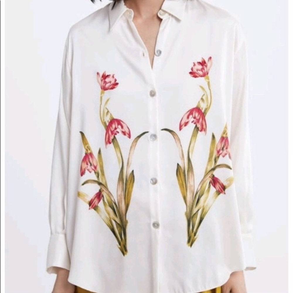 ZARA Floral Satin Finish Blouse sz Medium 2662/806